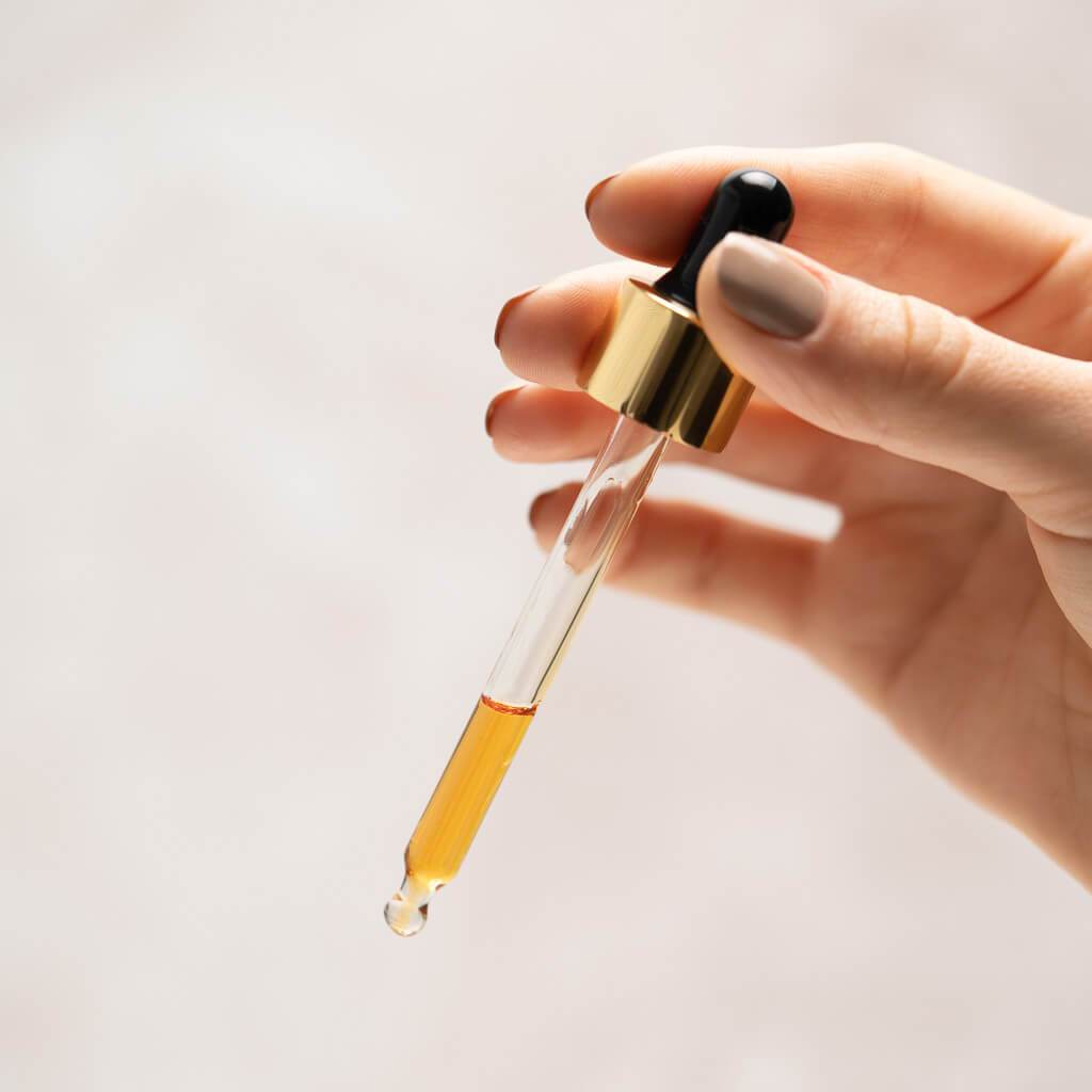 Kesaradi Codzienny Olejek Rozświetlający Do Twarzy (Kesaradi Daily Glow Face Oil)